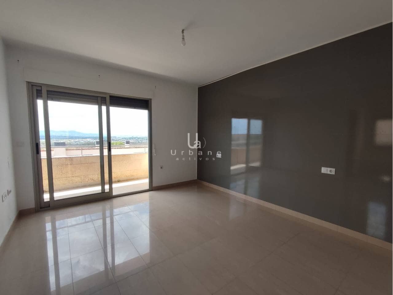 4 bedroom Townhouse for sale in Altorreal with garage - € 359,000 (Ref: 10048593)