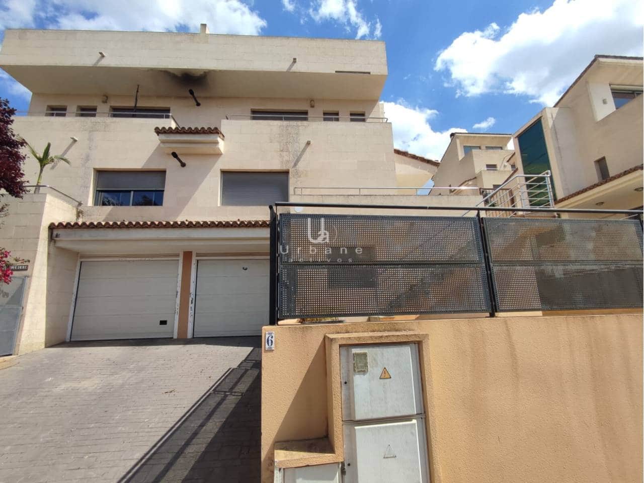 4 bedroom Townhouse for sale in Altorreal with garage - € 359,000 (Ref: 10048593)