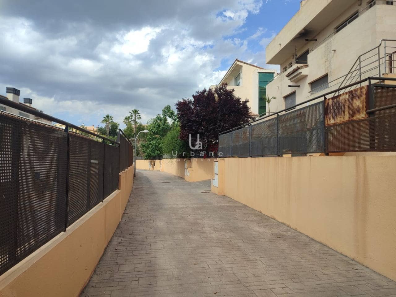4 bedroom Townhouse for sale in Altorreal with garage - € 359,000 (Ref: 10048593)