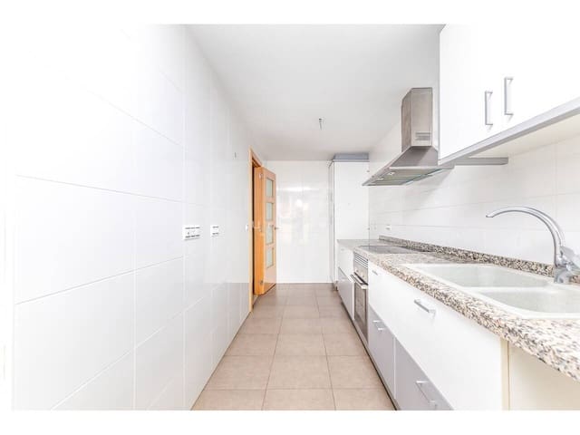 Piso de 3 habitaciones en Alginet en venta con garaje - 105.000 € (Ref: 10054588)