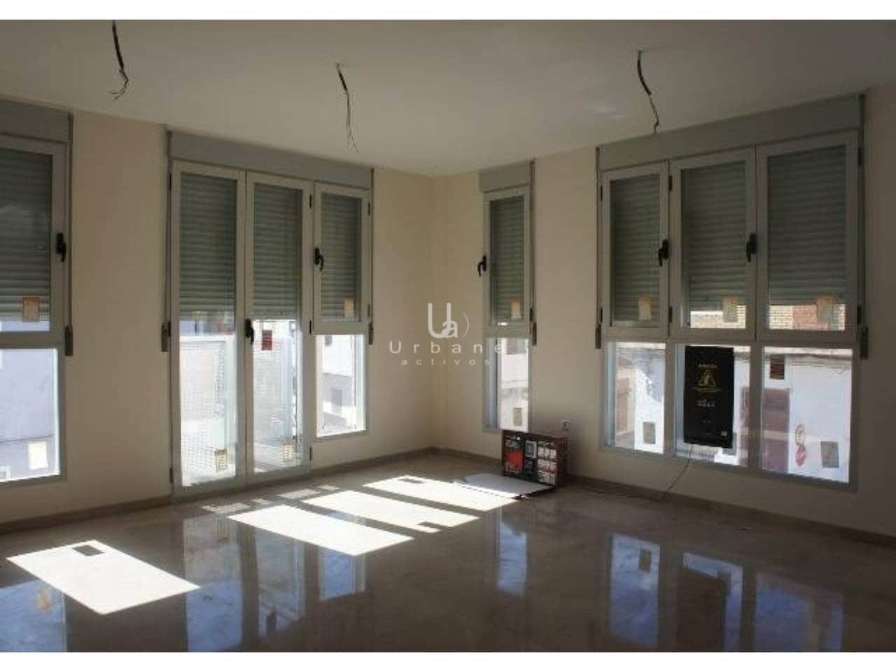 Piso de 3 habitaciones en Alginet en venta con garaje - 105.000 € (Ref: 10054588)