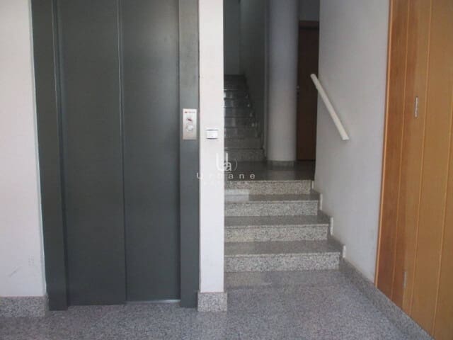 Piso de 3 habitaciones en Alginet en venta con garaje - 105.000 € (Ref: 10054588)