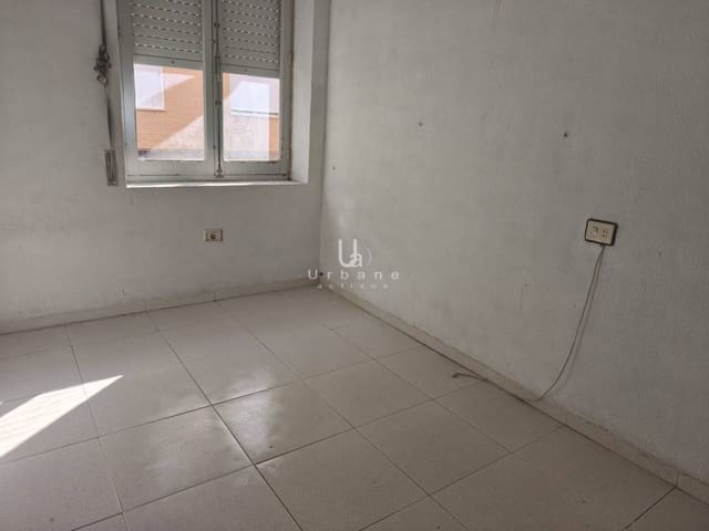 Piso de 3 habitaciones en Espinardo, Murcia ciudad en venta - 110.000 € (Ref: 10057813)