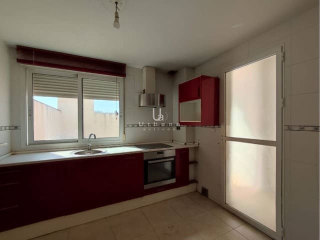 Piso de 3 habitaciones en Alcantarilla en venta con garaje - 145.000 € (Ref: 10061172)