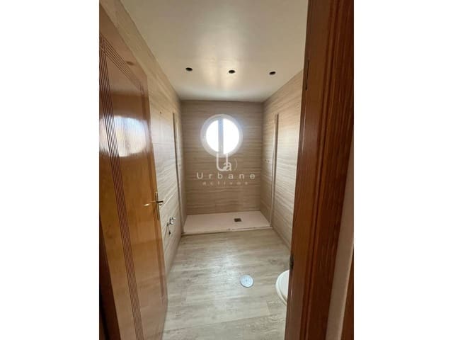 4 sovrum Radhus till salu i Murcia stad med garage - 155 000 € (Ref: 10063657)
