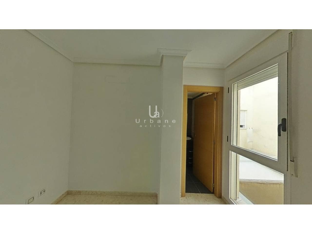 3 slaapkamer Flat te koop in Torrent met garage - € 235.000 (Ref: 10097474)
