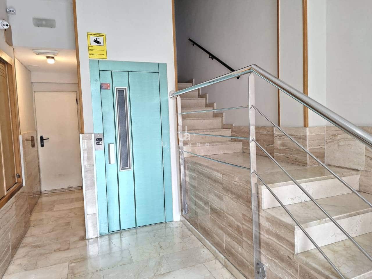 Appartement de 3 chambres à louer à Murcie ville avec garage - 950 € (Ref: 10135325)