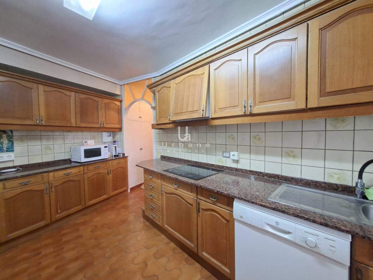 5 bedroom Flat for sale in Murcia city with garage - € 425,000 (Ref: 10160797)
