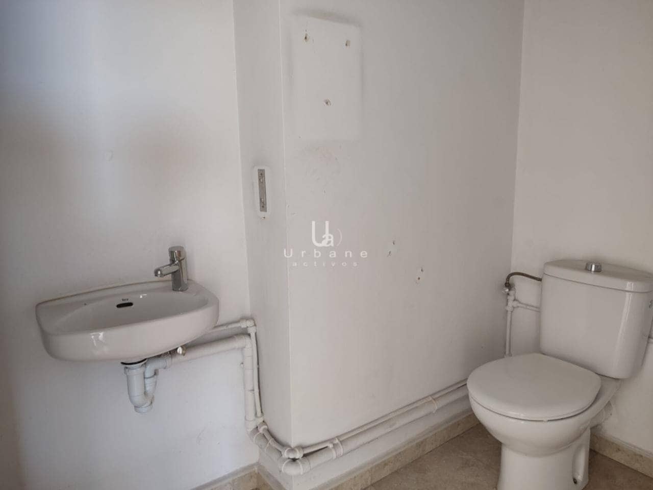 Erhverv til salg i Beniel - € 68.000 (Ref: 7474872)