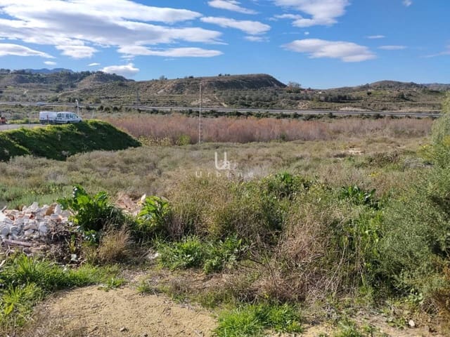 Tontti myytävänä paikassa Cañada de San Pedro, Murcia kaupunki - 20 000 € (Ref: 7474931)