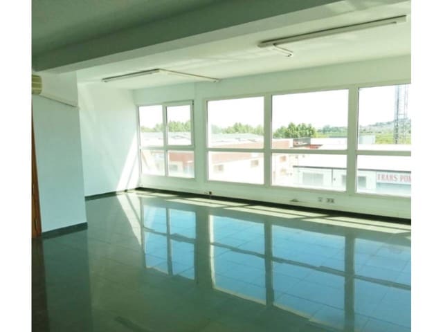 Office for sale in Alzira - € 35,000 (Ref: 7513557)