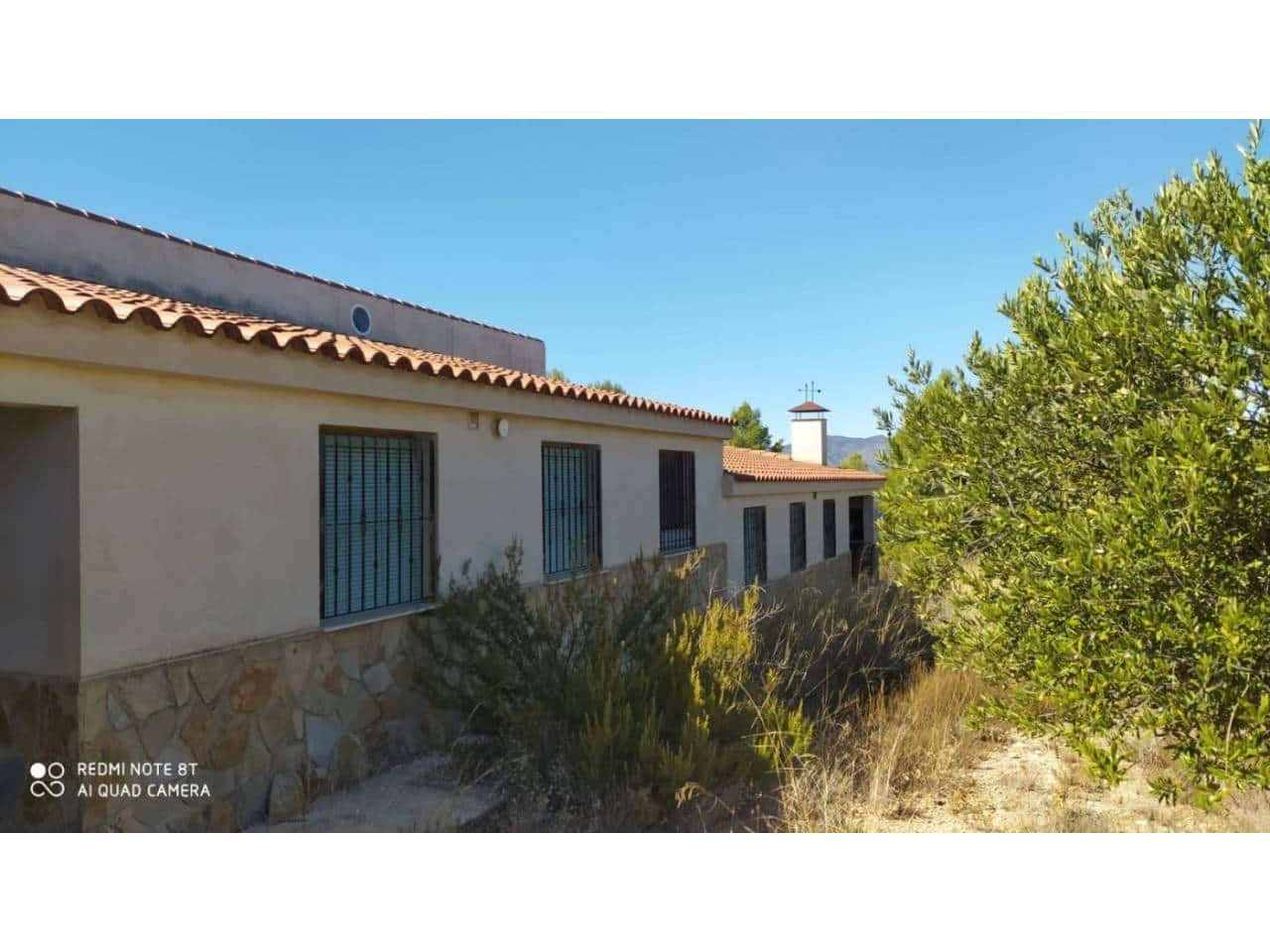 9 soveværelse Finca/Landehus til salg i Caravaca de la Cruz med swimmingpool garage - € 450.000 (Ref: 7524364)