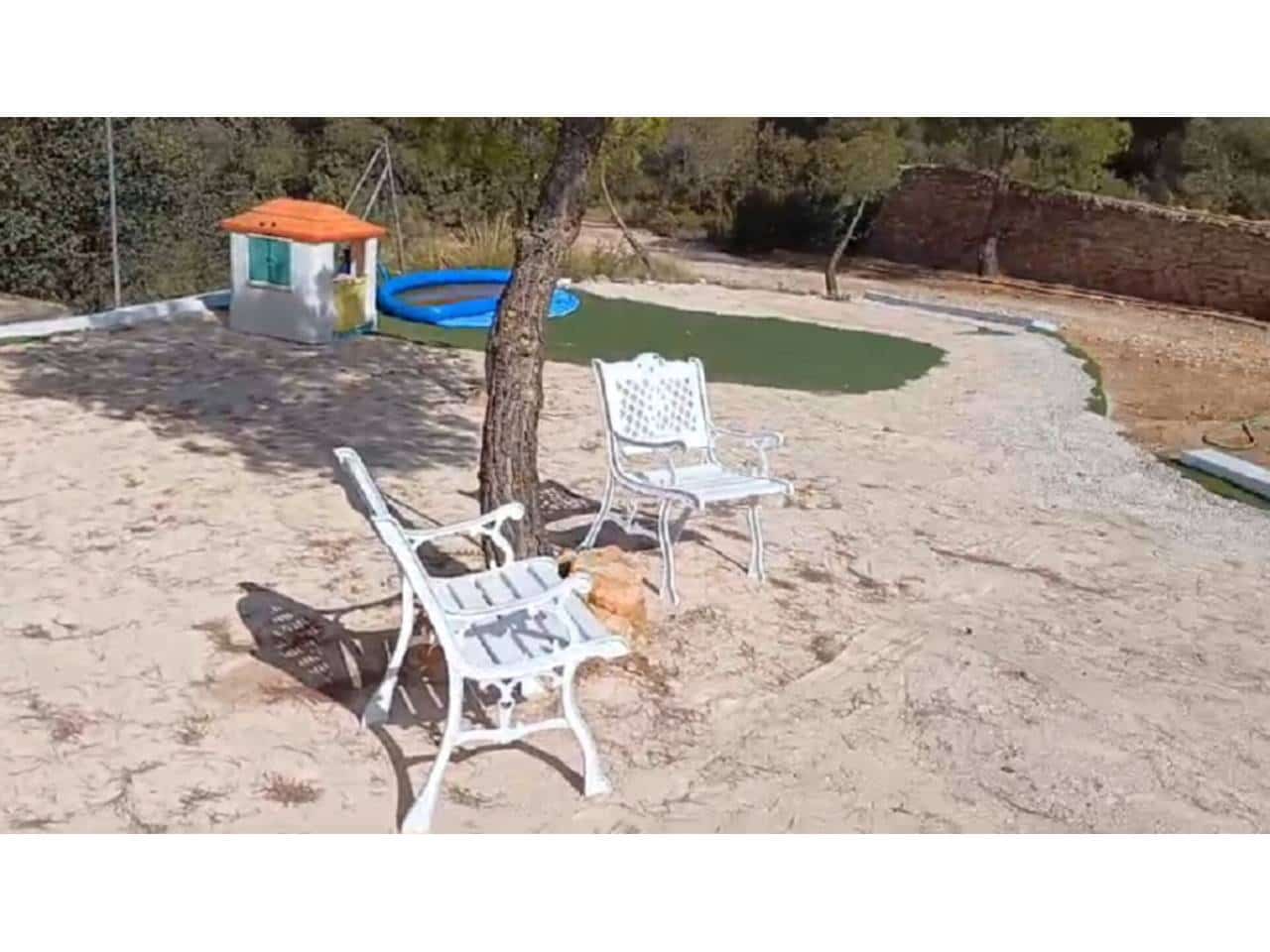 9 soveværelse Finca/Landehus til salg i Caravaca de la Cruz med swimmingpool garage - € 450.000 (Ref: 7524364)