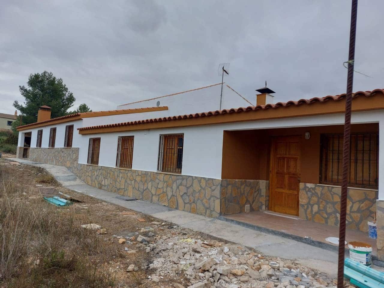 9 soveværelse Finca/Landehus til salg i Caravaca de la Cruz med swimmingpool garage - € 450.000 (Ref: 7524364)
