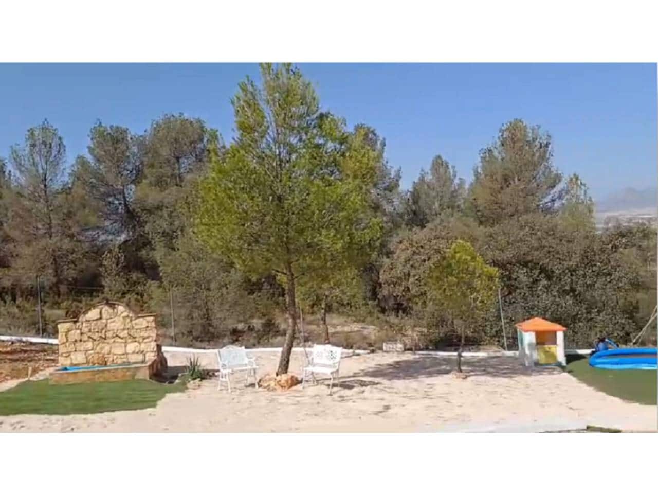 9 soveværelse Finca/Landehus til salg i Caravaca de la Cruz med swimmingpool garage - € 450.000 (Ref: 7524364)