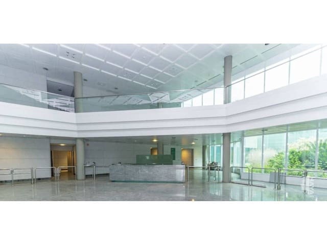 Kontor til salg i Vilafranca del Penedès - € 7.800.000 (Ref: 7581601)