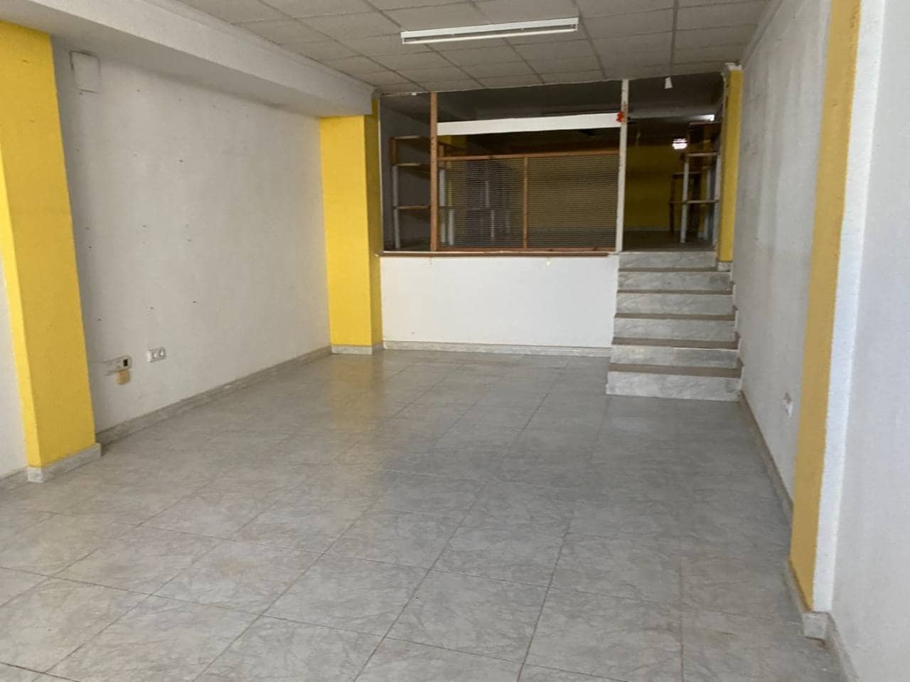 Commercial for sale in San Javier - € 87,000 (Ref: 7634537)