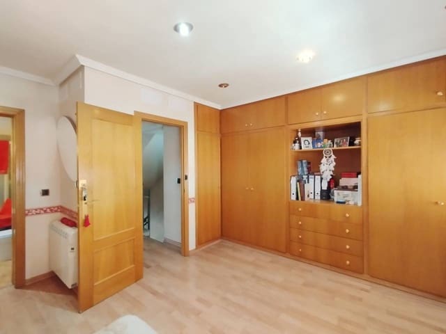 4 soveværelse Rækkehus til salg i Aljucer, Murcia by med swimmingpool garage - € 198.000 (Ref: 7775713)