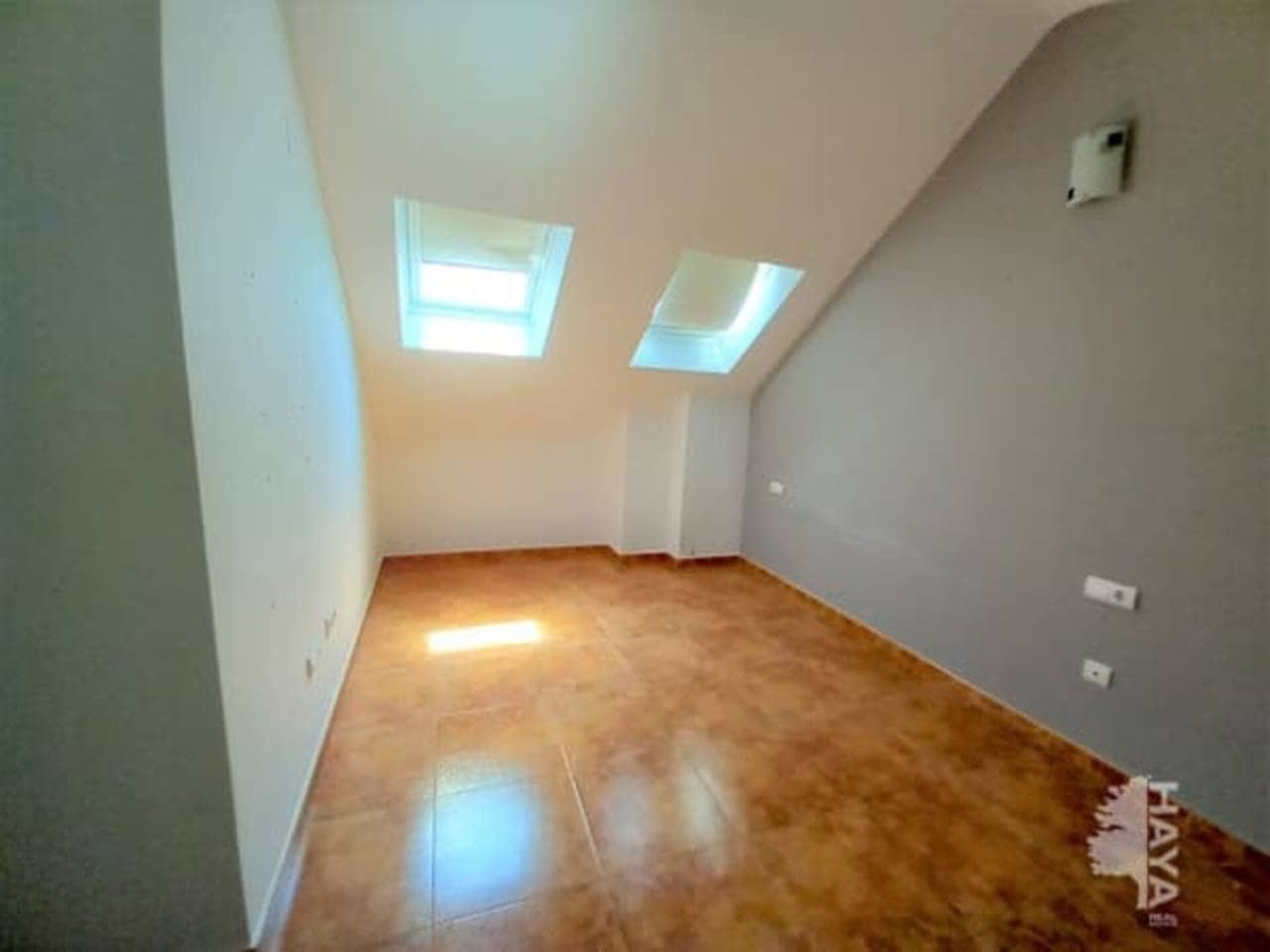 3 bedroom Flat for sale in Alzira with garage - € 107,500 (Ref: 7853993)