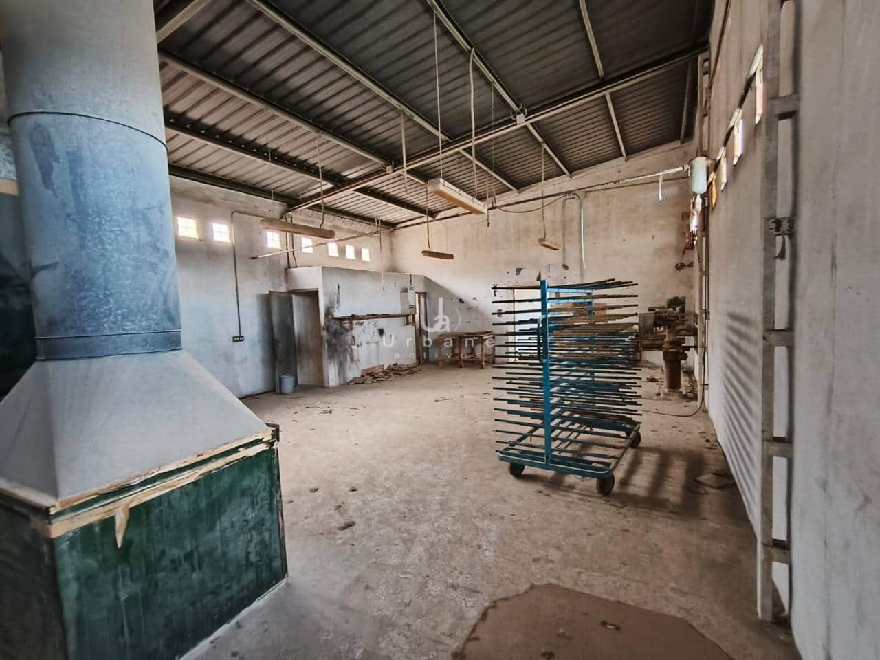 Erhverv til salg i Murcia by - € 105.000 (Ref: 7870364)