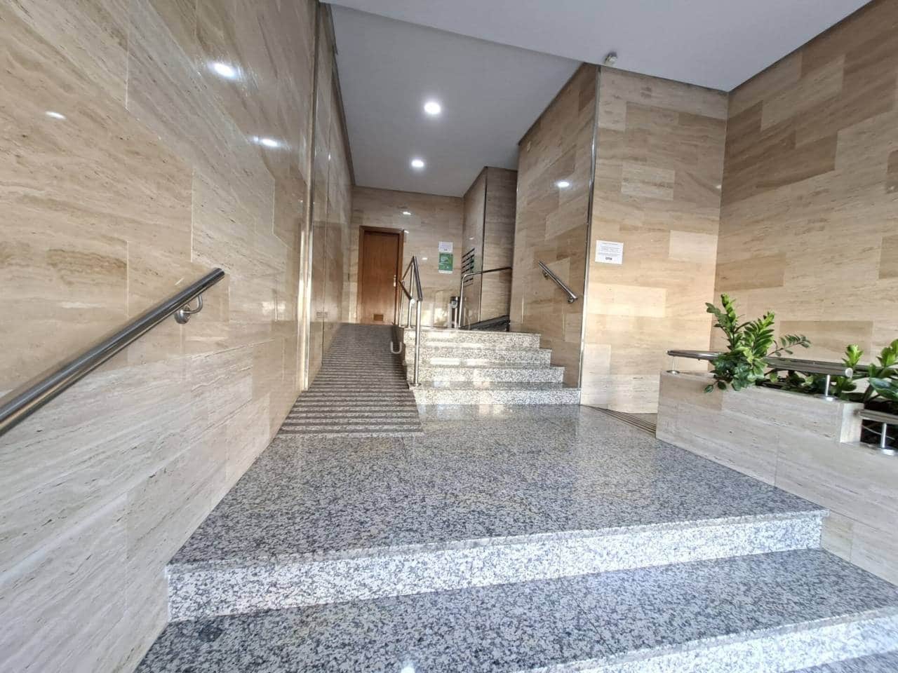 Appartement de 3 chambres à louer à Murcie ville - 2 500 € (Ref: 7890793)