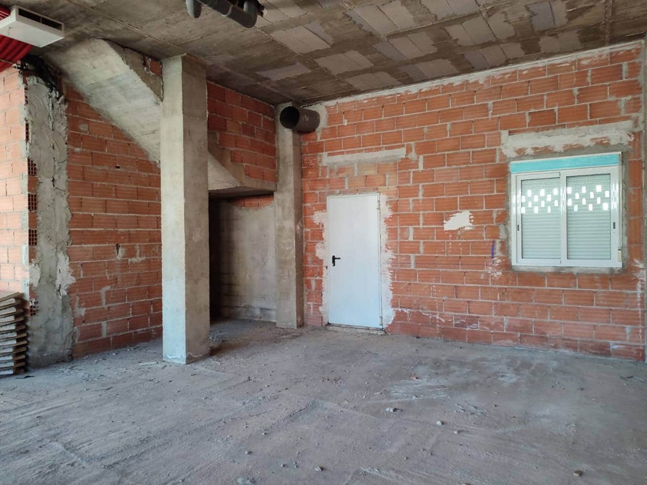 Commercieel te koop in Murcia stad - € 75.000 (Ref: 7898208)