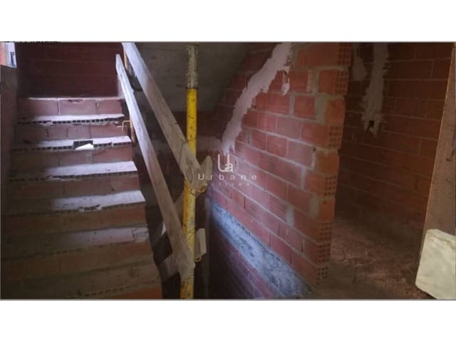 Haus zu verkaufen in Favara - 299.600 € (Ref: 8187763)