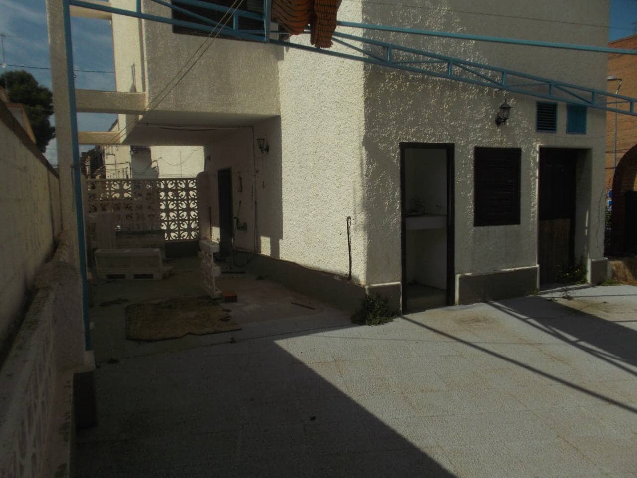 4 makuuhuone Huvila myytävänä paikassa Santiago de la Ribera mukana 
autotalli - 460 000 € (Ref: 8226875)