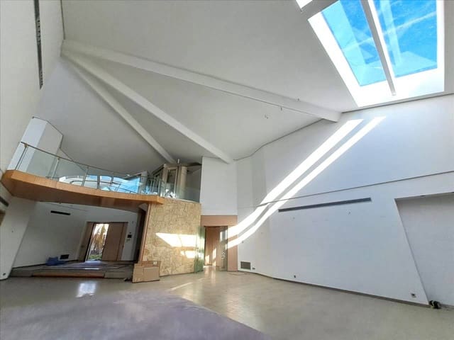 5 quarto Moradia para venda em Rocafort com piscina garagem - 1 795 000 € (Ref: 8430034)