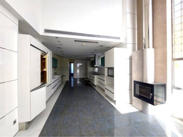 5 quarto Moradia para venda em Rocafort com piscina garagem - 1 795 000 € (Ref: 8430034)