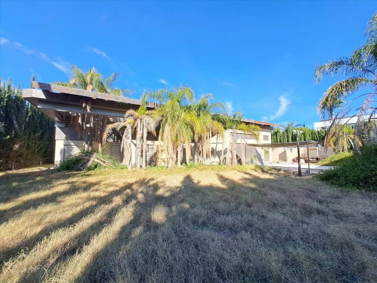 5 quarto Moradia para venda em Rocafort com piscina garagem - 1 795 000 € (Ref: 8430034)