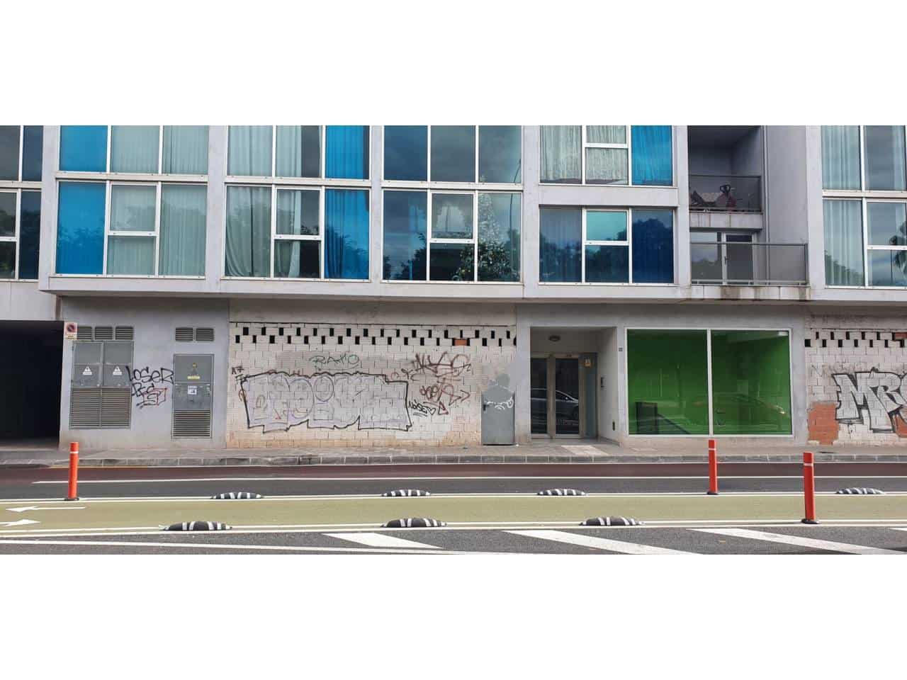 Kommersiell til salgs i Murcia by med garasje - € 147 000 (Ref: 8441305)