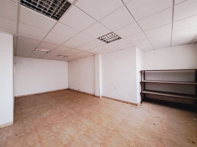 Komercyjne na sprzedaż w Molina de Segura z garażem - 109 900 € (Ref: 8473377)