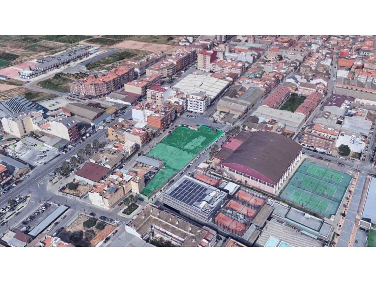 Teren niezagospodarowany na sprzedaż w La Pobla de Vallbona - 2 100 000 € (Ref: 8538001)