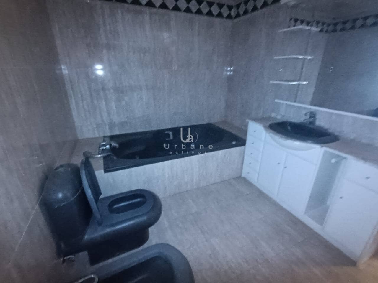 4 Zimmer Villa zu verkaufen in Torrevieja mit Pool Garage - 520.000 € (Ref: 8541741)