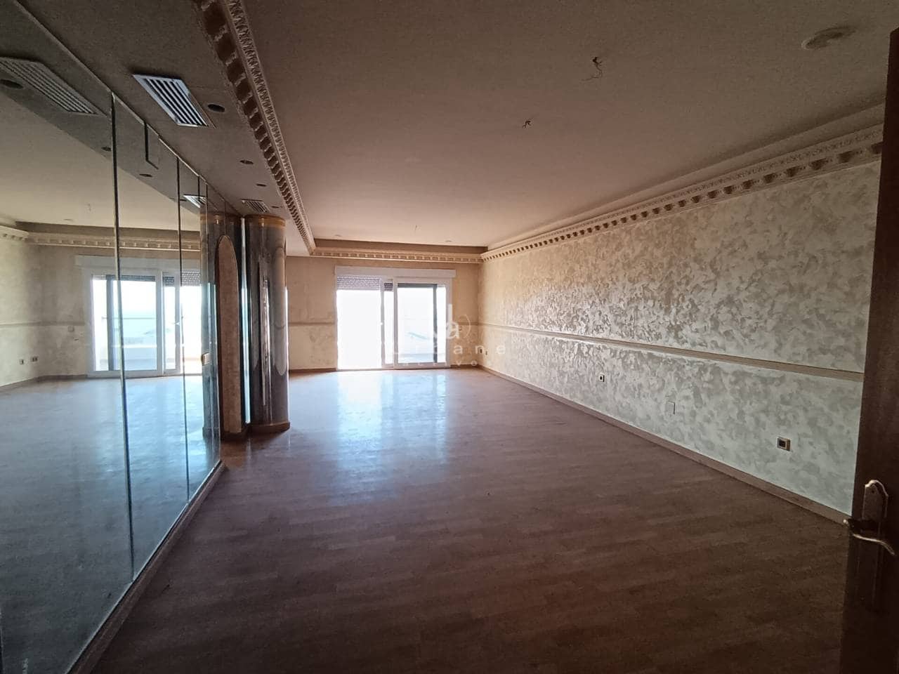 4 Zimmer Villa zu verkaufen in Torrevieja mit Pool Garage - 520.000 € (Ref: 8541741)