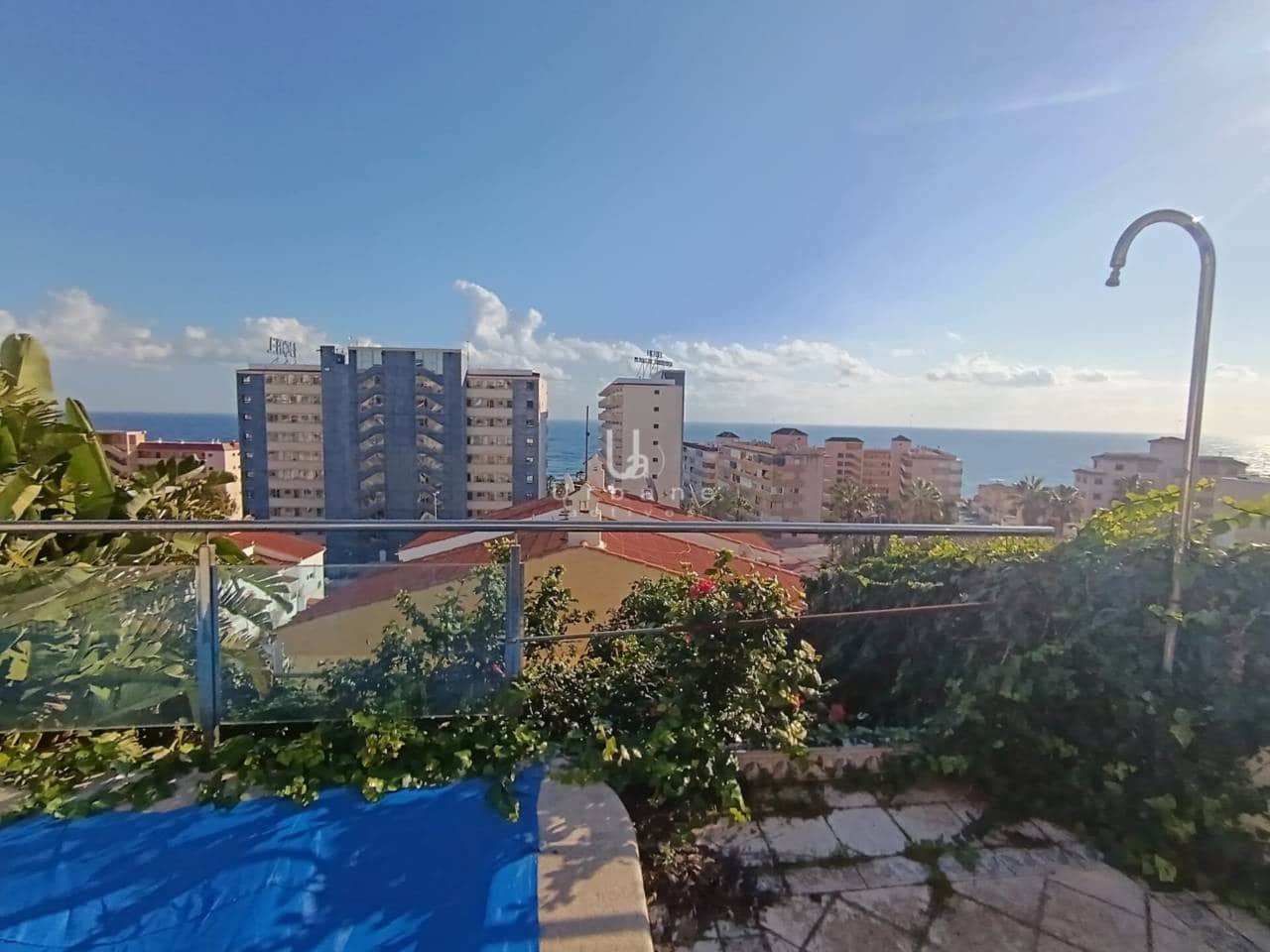 4 Zimmer Villa zu verkaufen in Torrevieja mit Pool Garage - 520.000 € (Ref: 8541741)