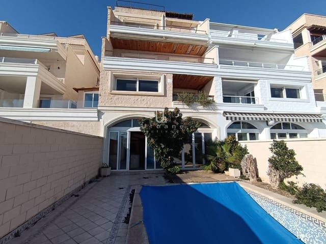 4 Zimmer Villa zu verkaufen in Torrevieja mit Pool Garage - 520.000 € (Ref: 8541741)