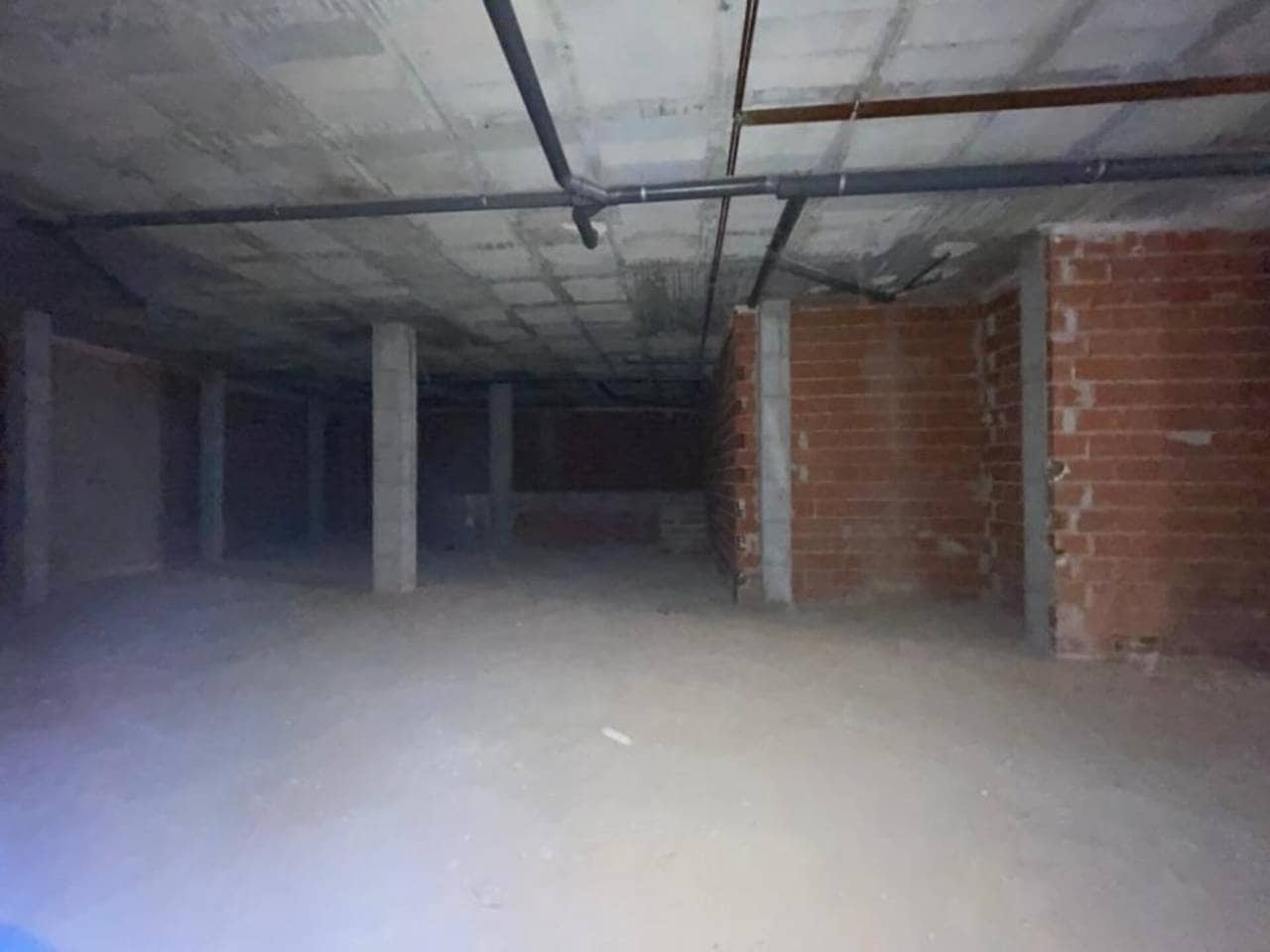 Commercieel te koop in Beniajan - € 72.000 (Ref: 8546470)