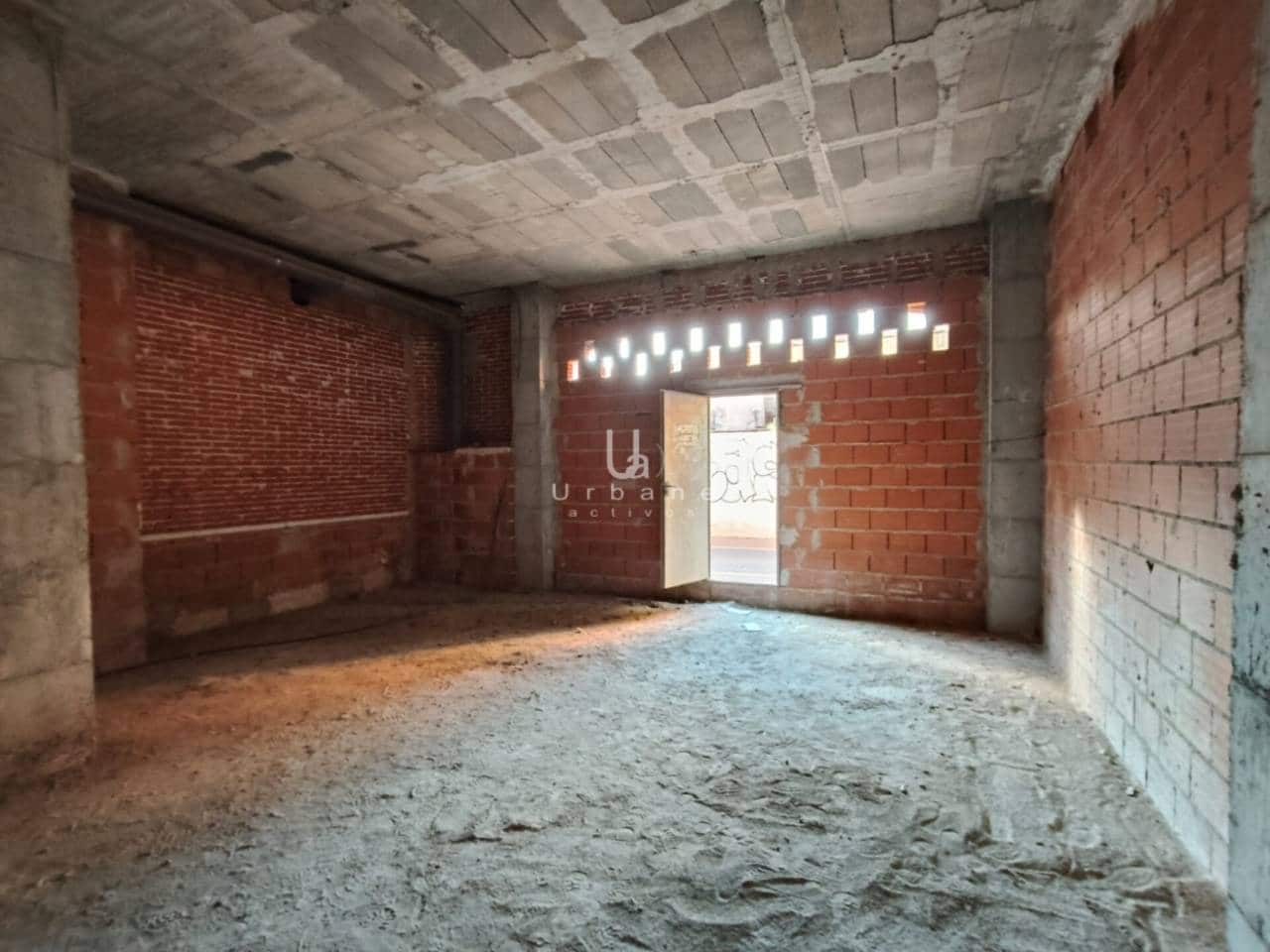 Commercieel te koop in Beniajan - € 72.000 (Ref: 8546470)