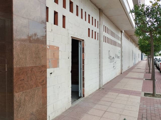 Erhverv til leje i Juan de Borbón, Murcia by med garage - € 1.400 (Ref: 8679254)