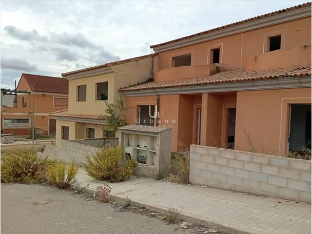Apartment for sale in Caudete de las Fuentes - € 1,136,000 (Ref: 8729015)