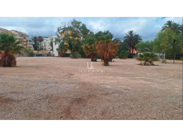 Teren niezagospodarowany na sprzedaż w Centro Urbano, Dénia - 1 728 000 € (Ref: 8732217)