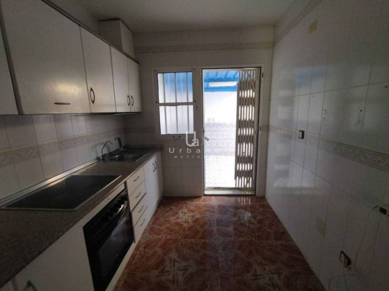 4 makuuhuone Omakotitalo myytävänä paikassa Los Alcazares - 144 200 € (Ref: 8746374)