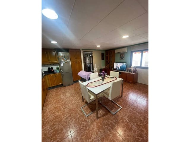 3 makuuhuone Huoneisto myytävänä paikassa Alzira - 249 000 € (Ref: 8757234)