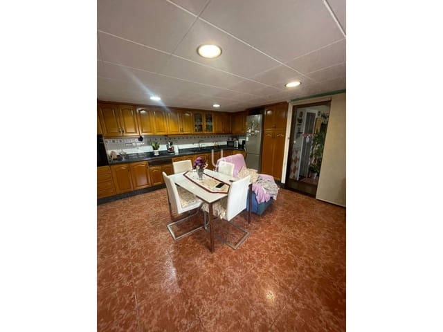 3 makuuhuone Huoneisto myytävänä paikassa Alzira - 249 000 € (Ref: 8757234)