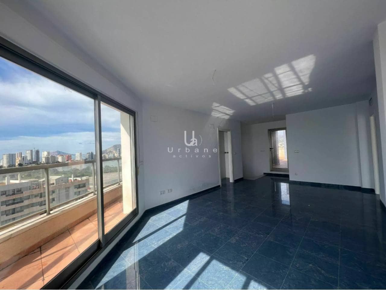 3 makuuhuone Kattohuoneisto myytävänä paikassa Calpe / Calp mukana uima-altaan - 689 000 € (Ref: 8783215)