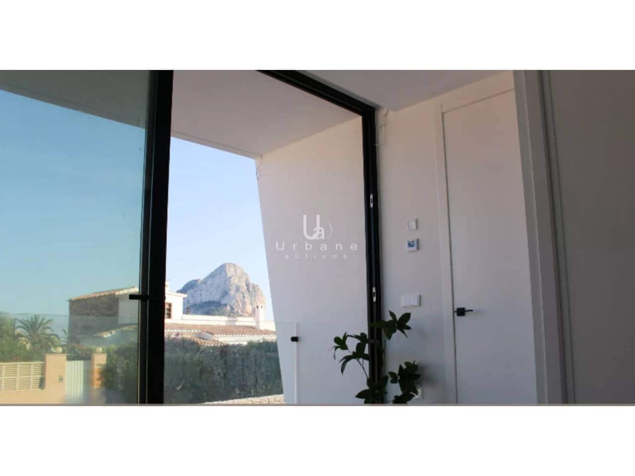 3 soveværelse Bungalow til salg i Calpe / Calp med swimmingpool garage - € 755.000 (Ref: 8785854)