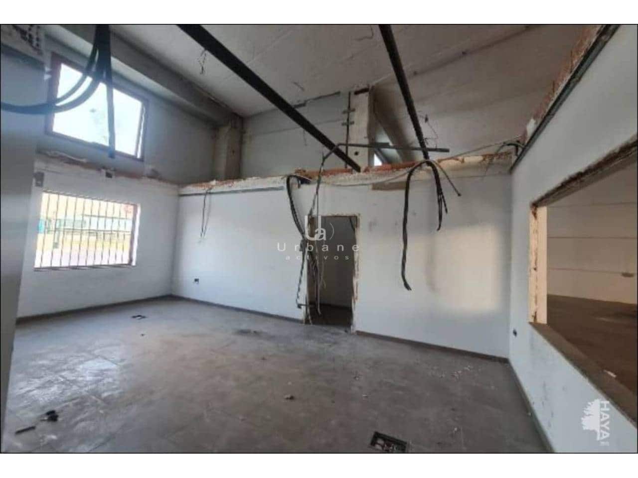 Business for sale in Alzira - € 593,100 (Ref: 8797121)