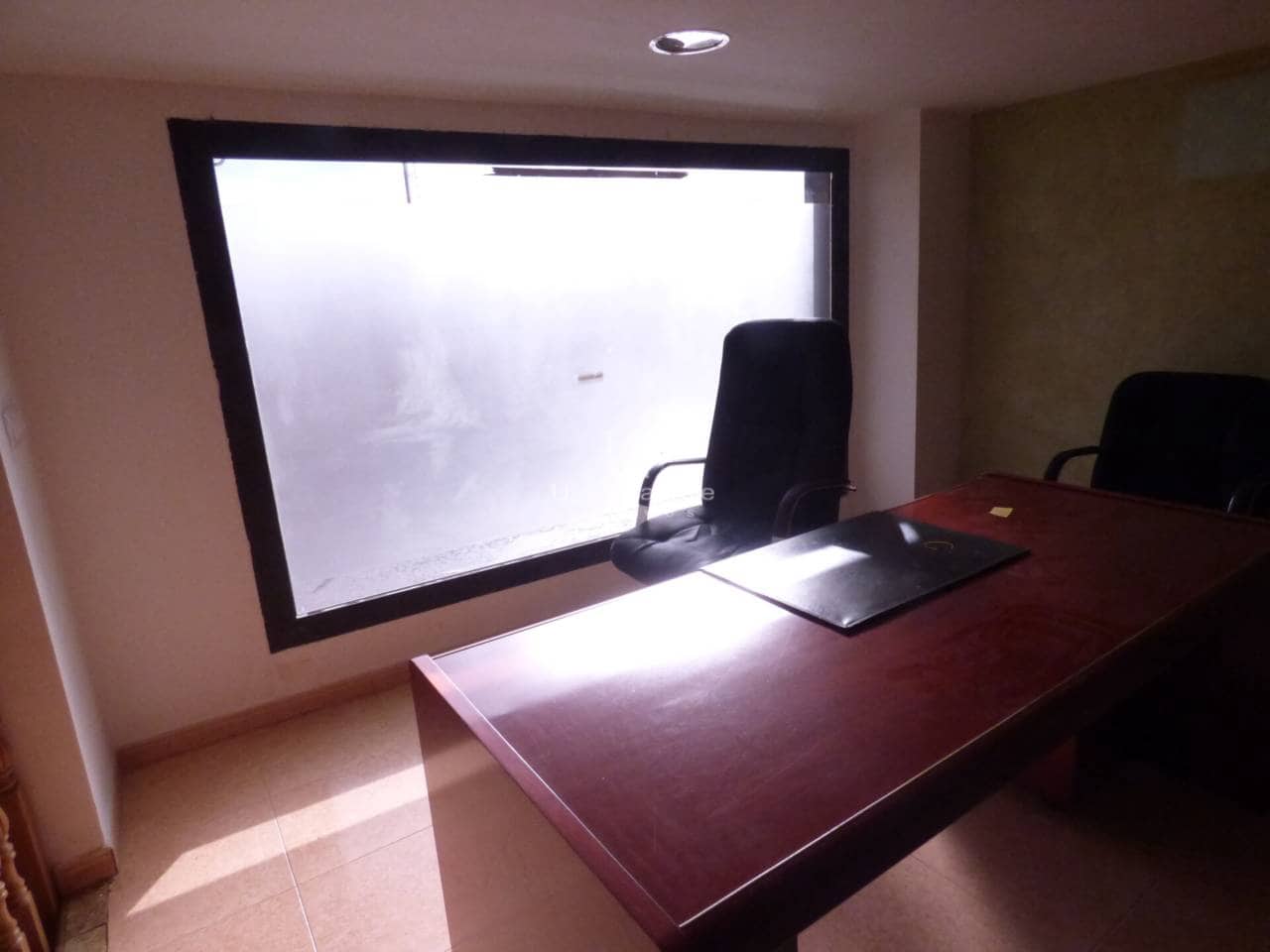 Commercial for sale in Jumilla - € 115,000 (Ref: 8804001)